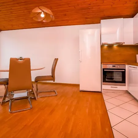Apartment Mira Primosten Room photo