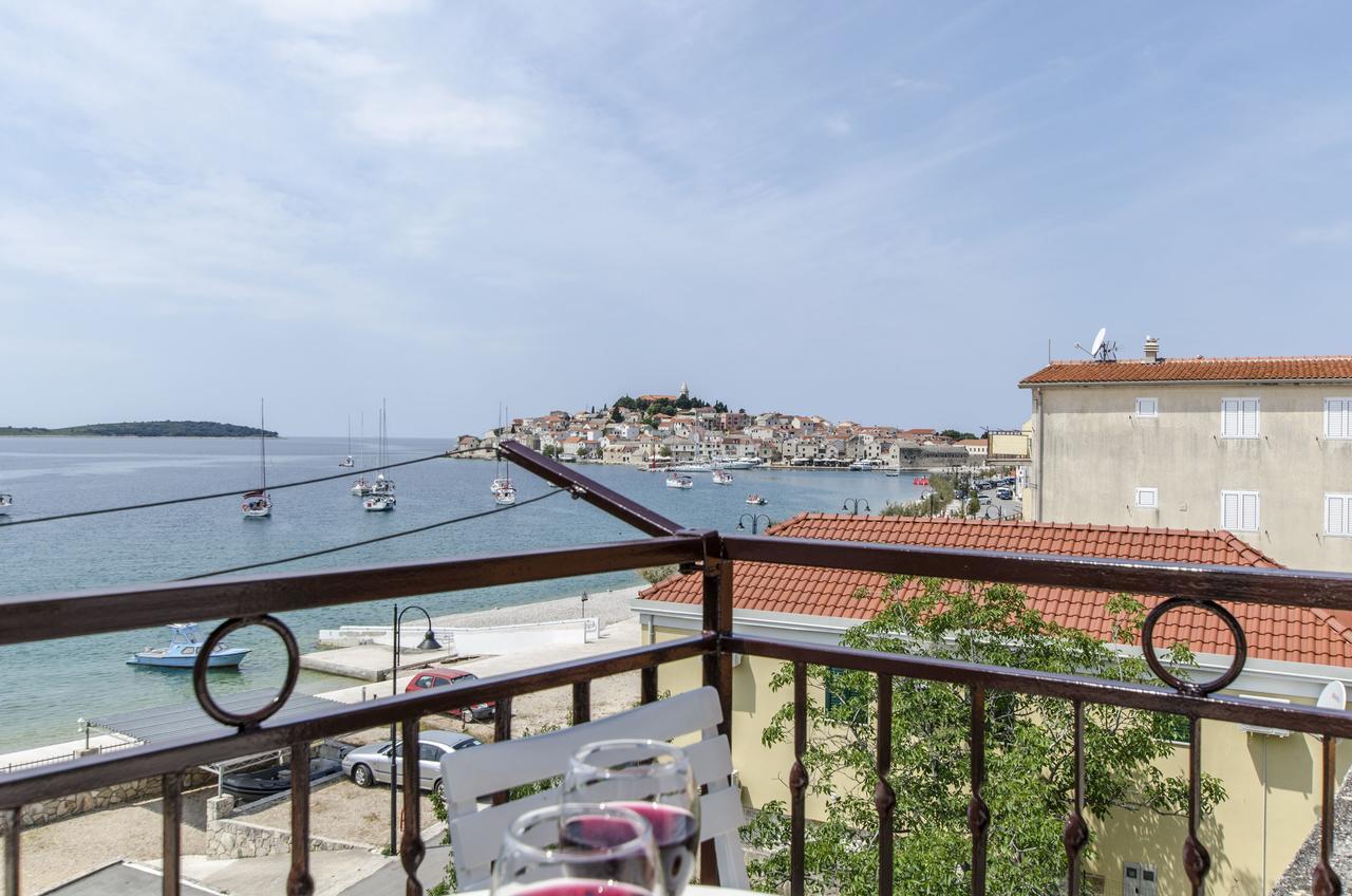 Mira Apartment Primosten